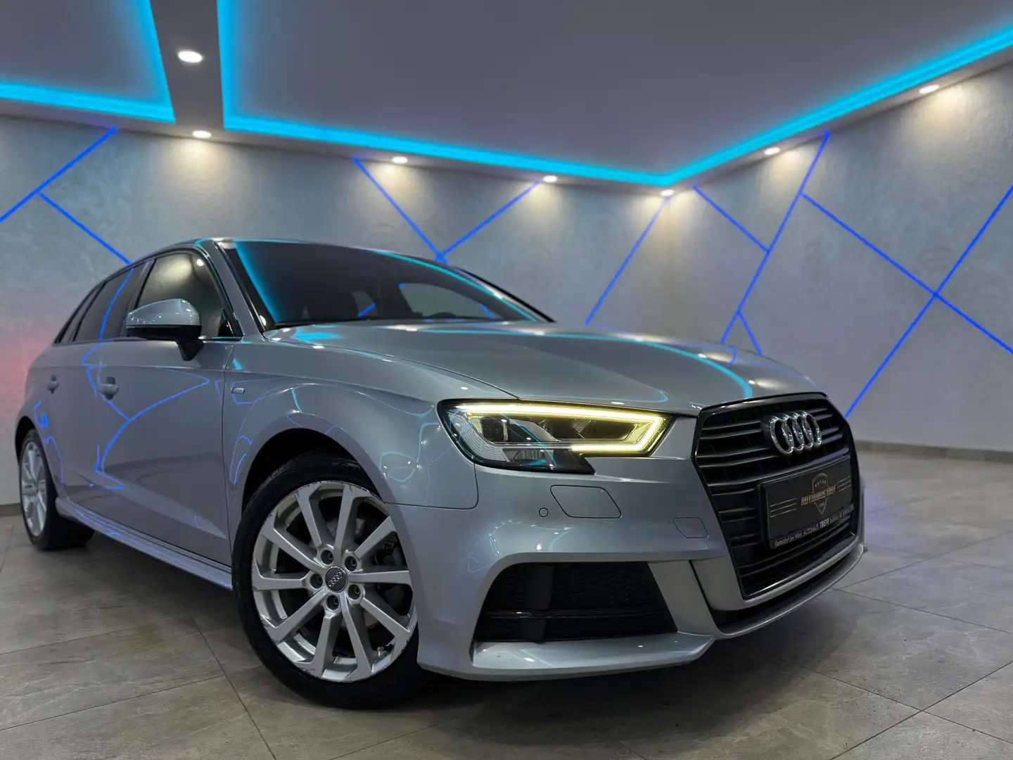 Audi A3 A3 SB 30TDI S-tronic sport*S-LINE*LED*NAVI* Silber - 1