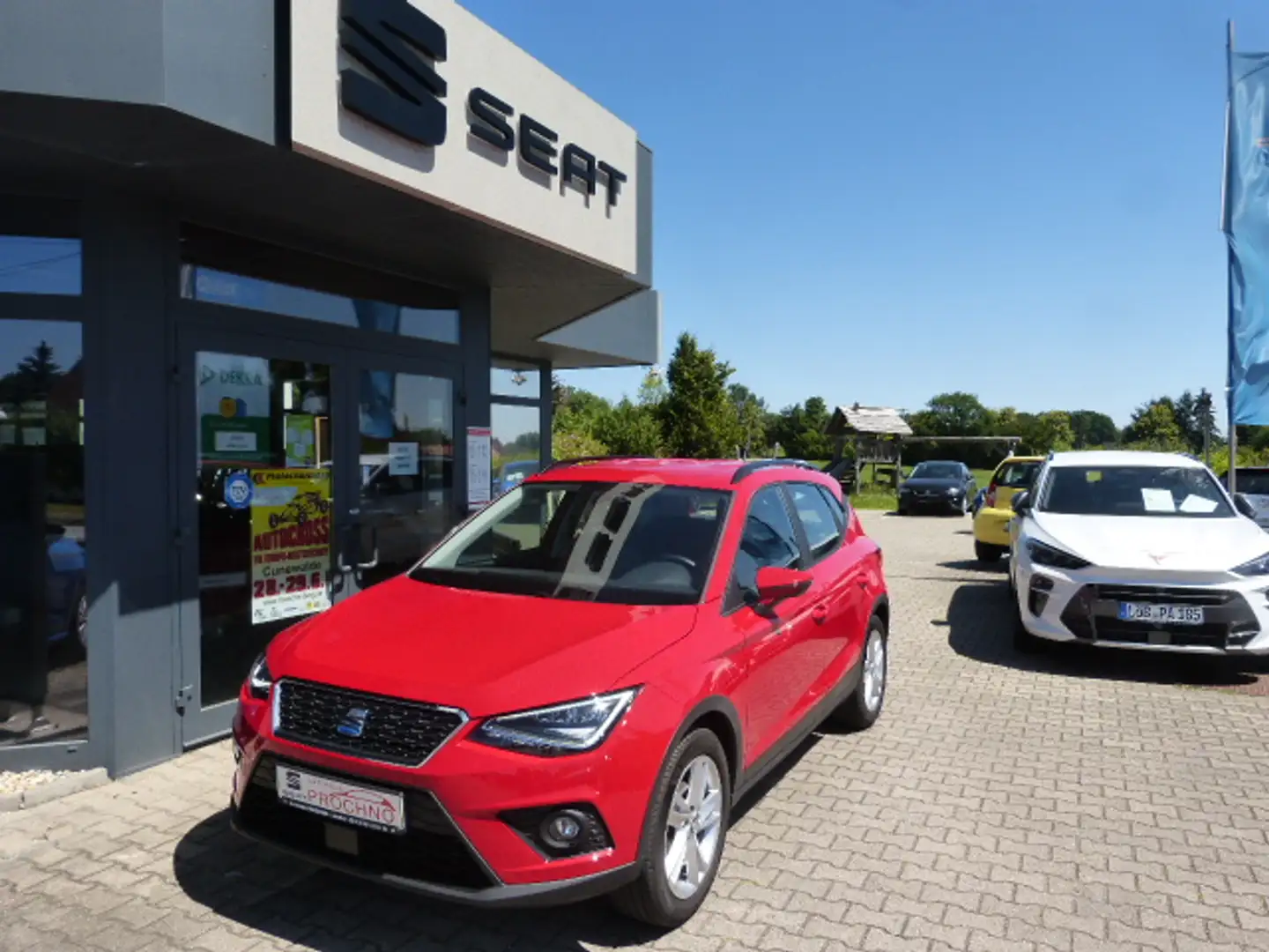 SEAT Arona Style Seat Arona Style Beats 1.0 TSI 95 PS Rood - 1