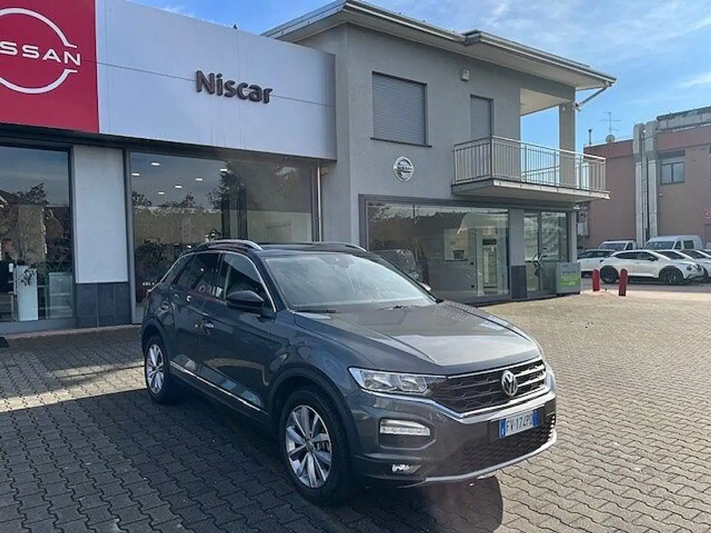 Volkswagen T-Roc 1ª serie 1.0 TSI 115 CV Style BlueMotion Technolog Grigio - 2