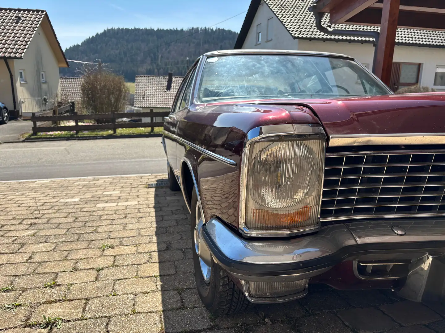 Opel Diplomat V8 Червоний - 2