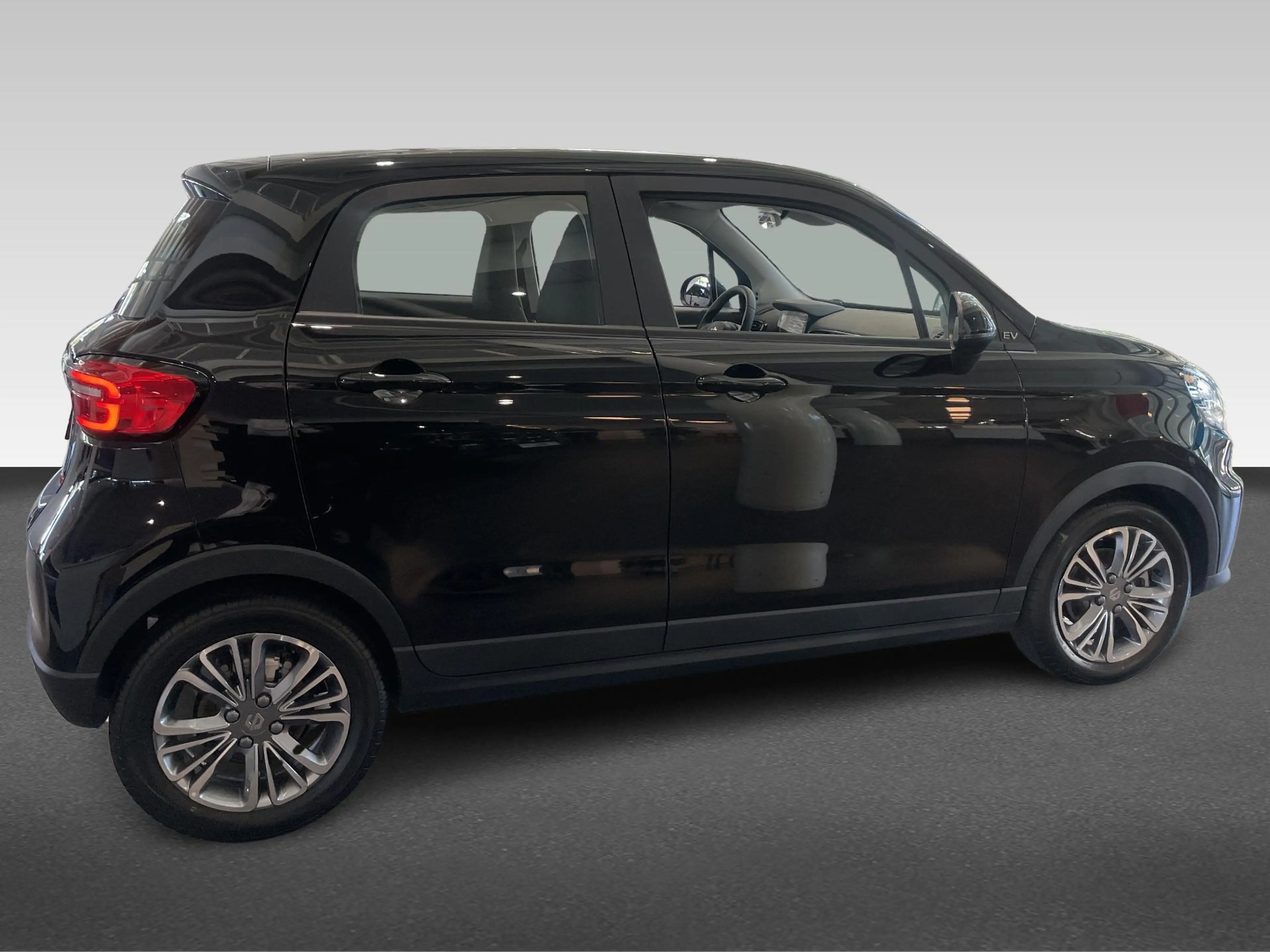 Leapmotor T03 Design 37.3 kWh | Airco (automatisch) | Bluetooth — photo 9