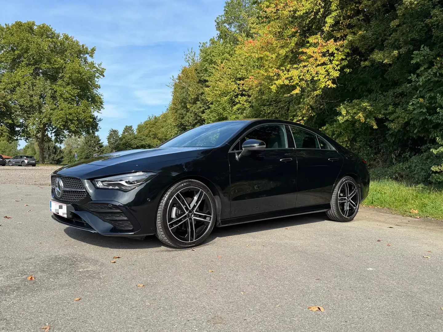 Mercedes-Benz CLA 180 AMG Line Schwarz - 1