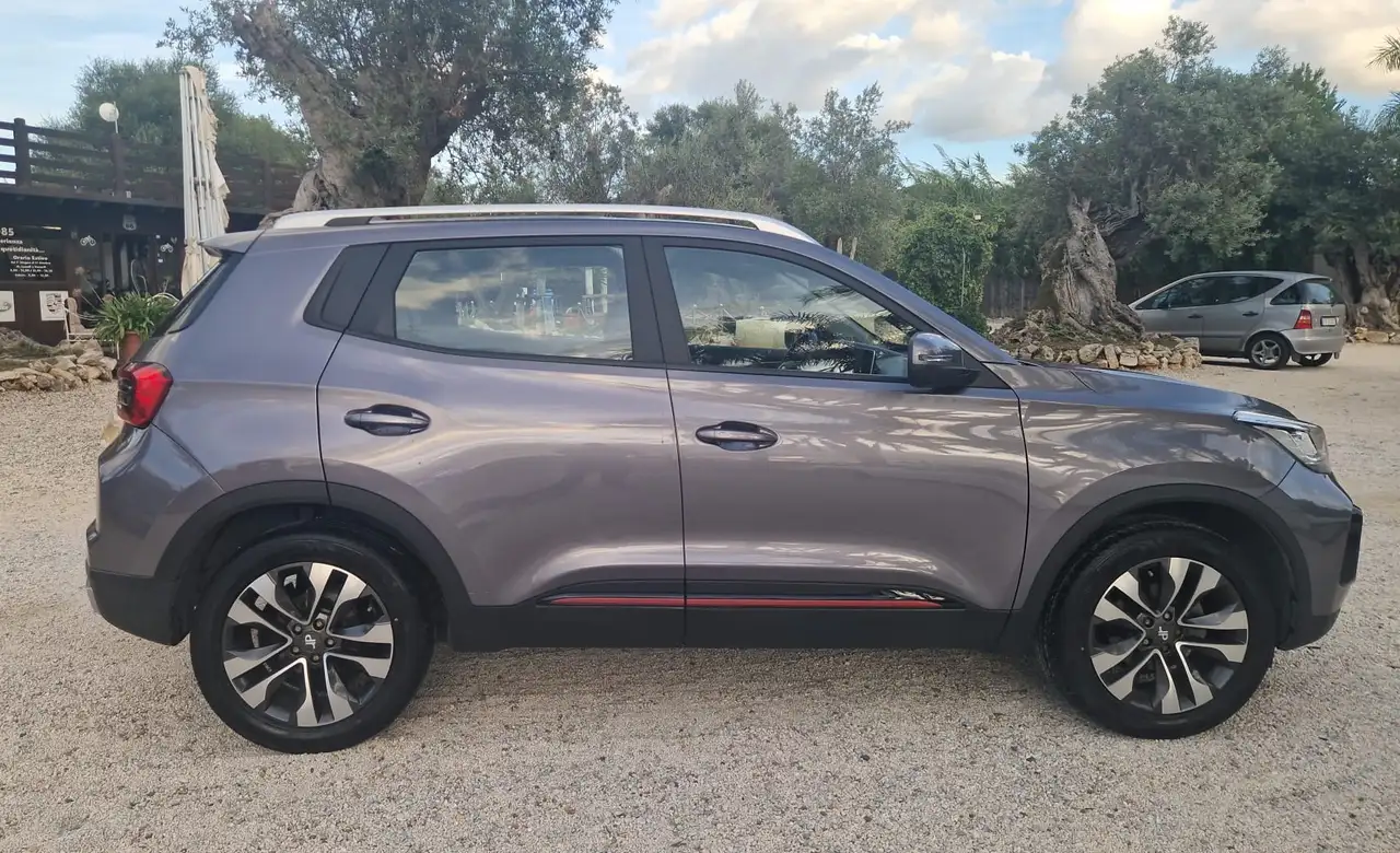 DR Automobiles DR5