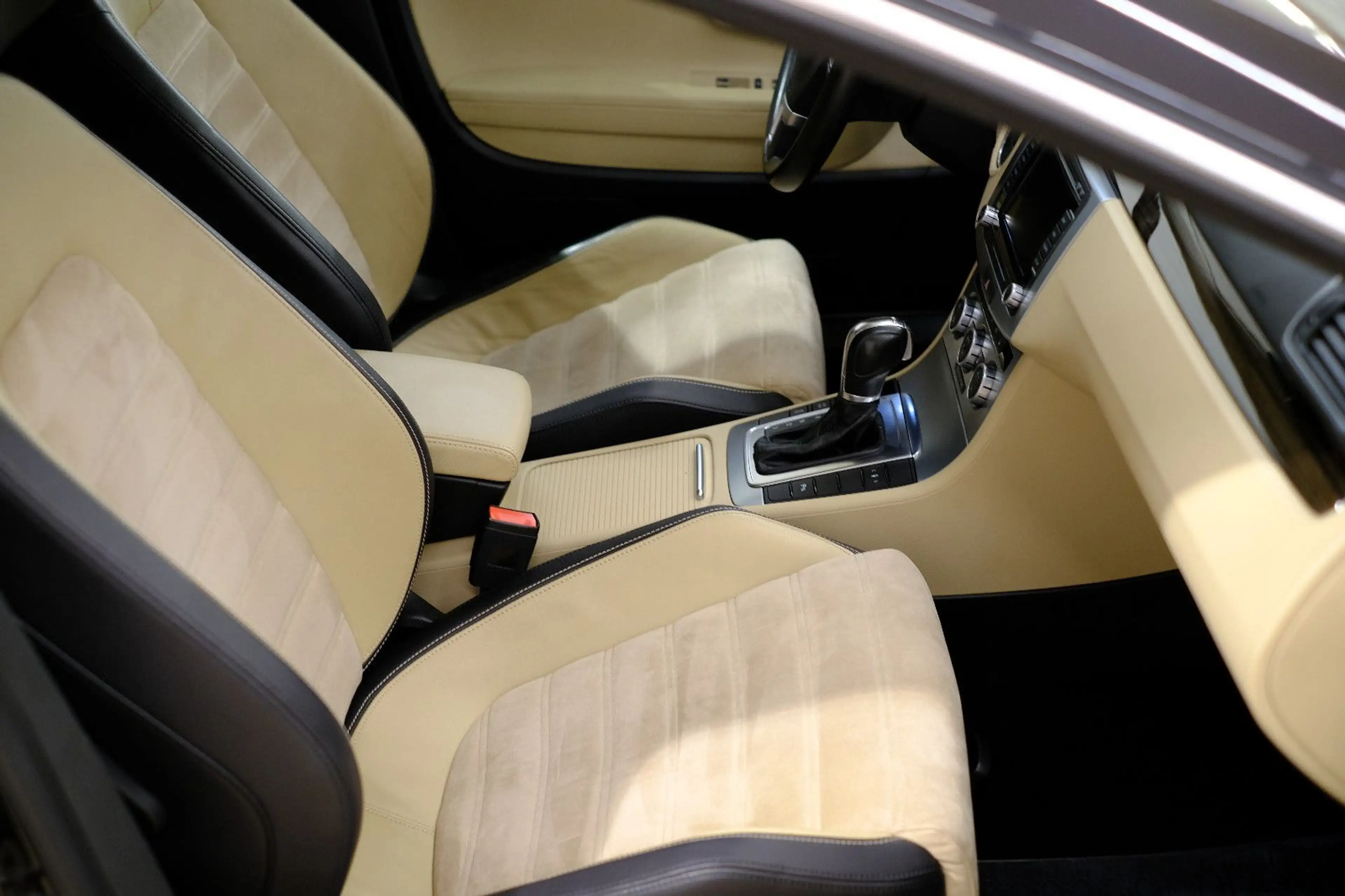 Volkswagen CC 2.0TSI DSG BiXenon Navi RFK Sport — photo 15