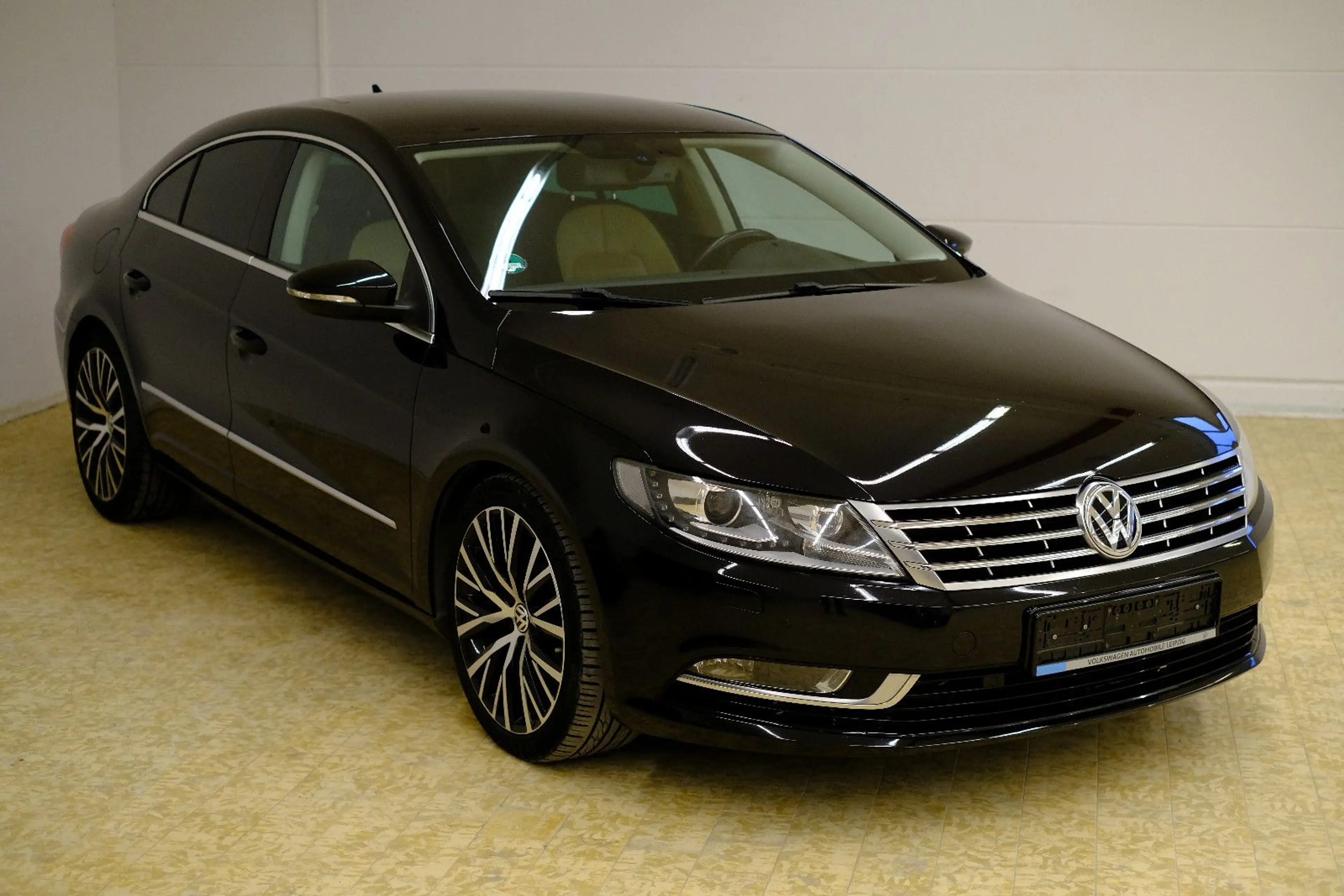 Volkswagen CC 2.0TSI DSG BiXenon Navi RFK Sport — photo 8
