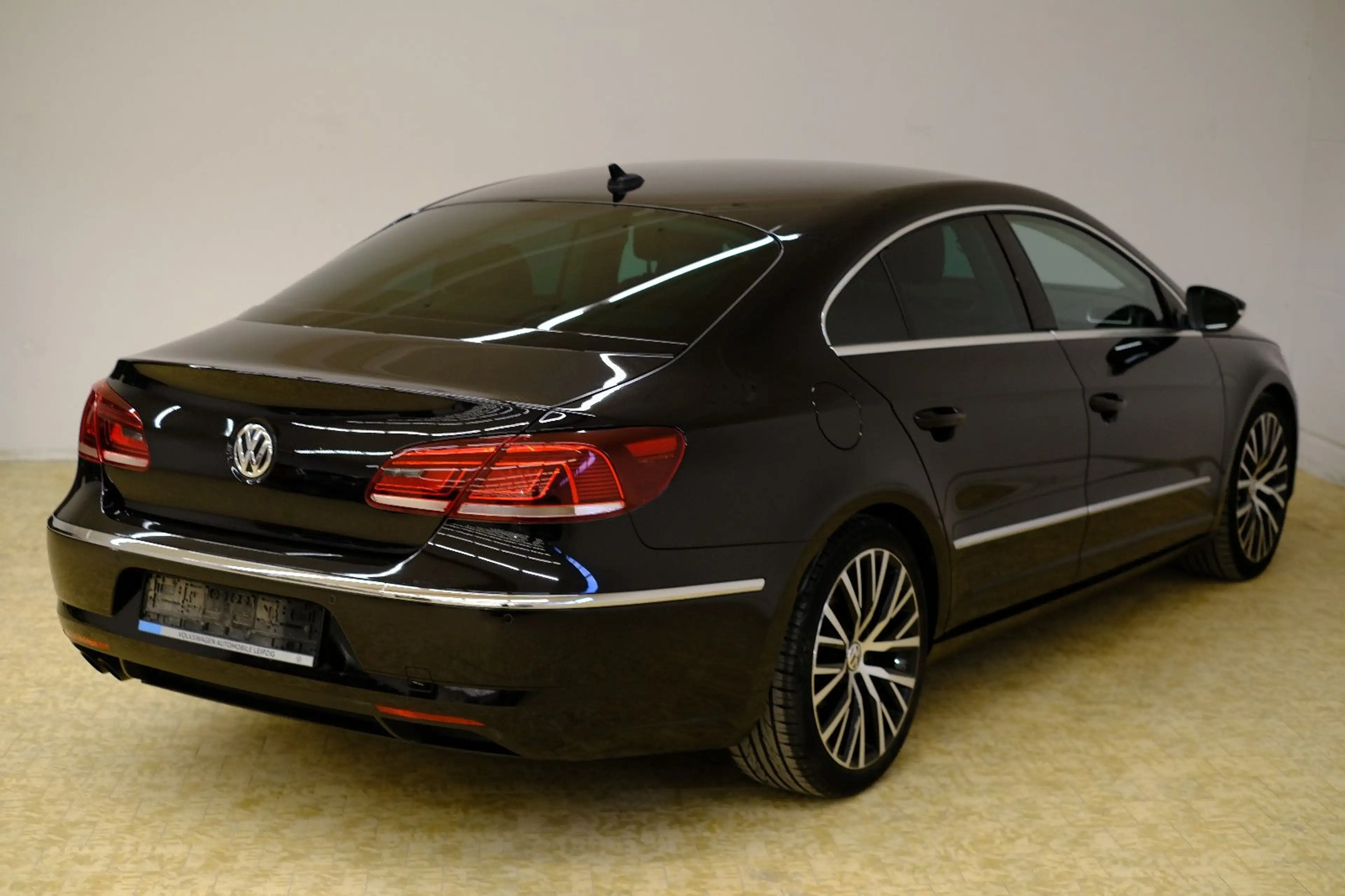Volkswagen CC 2.0TSI DSG BiXenon Navi RFK Sport — photo 5