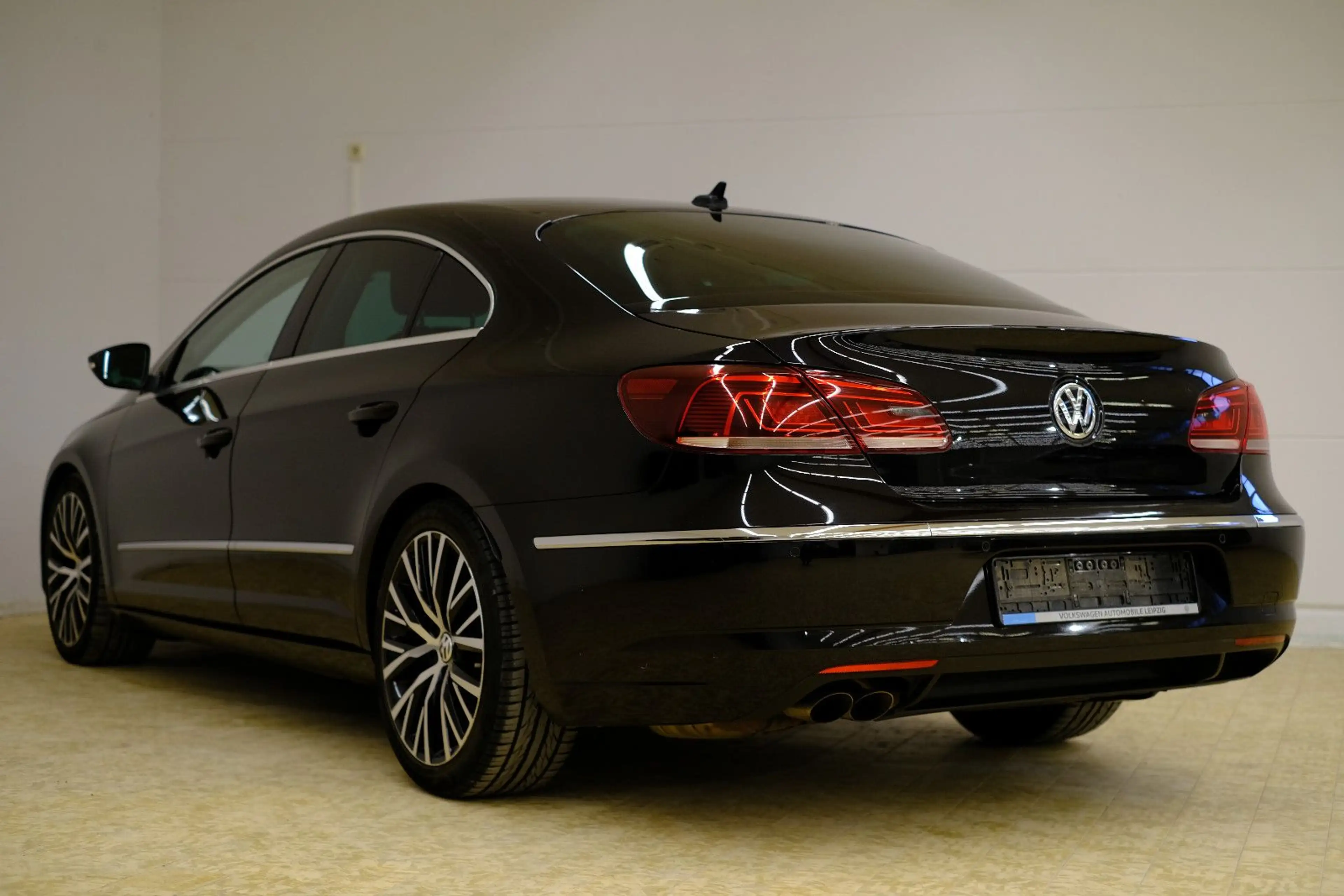 Volkswagen CC 2.0TSI DSG BiXenon Navi RFK Sport — photo 2