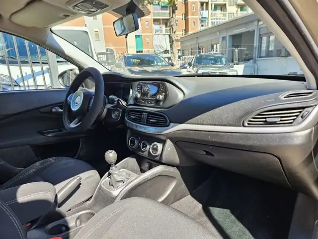 Fiat Tipo view 8