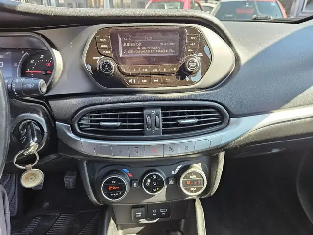 Fiat Tipo view 11
