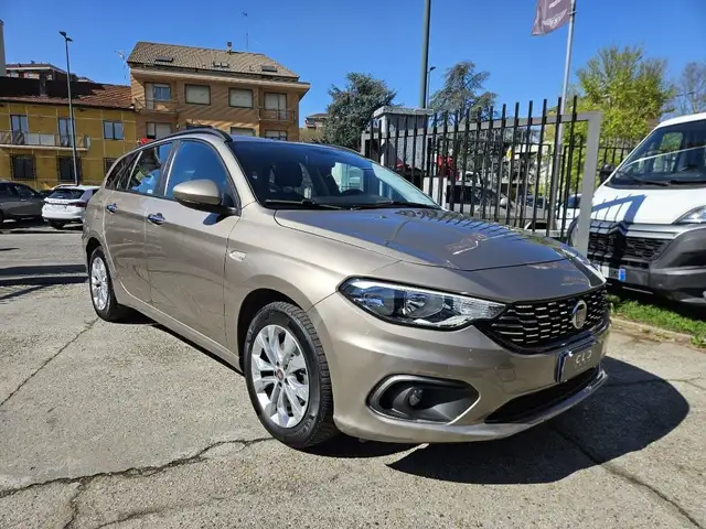 Fiat Tipo view 3