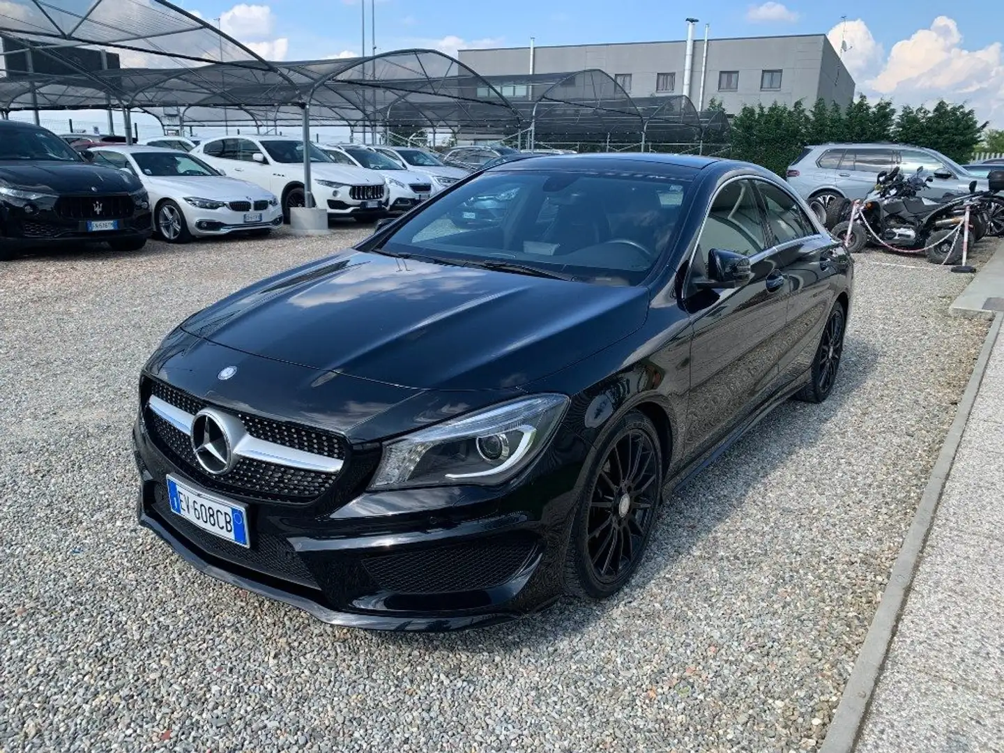 Mercedes-Benz CLA 180 Premium Negro - 1