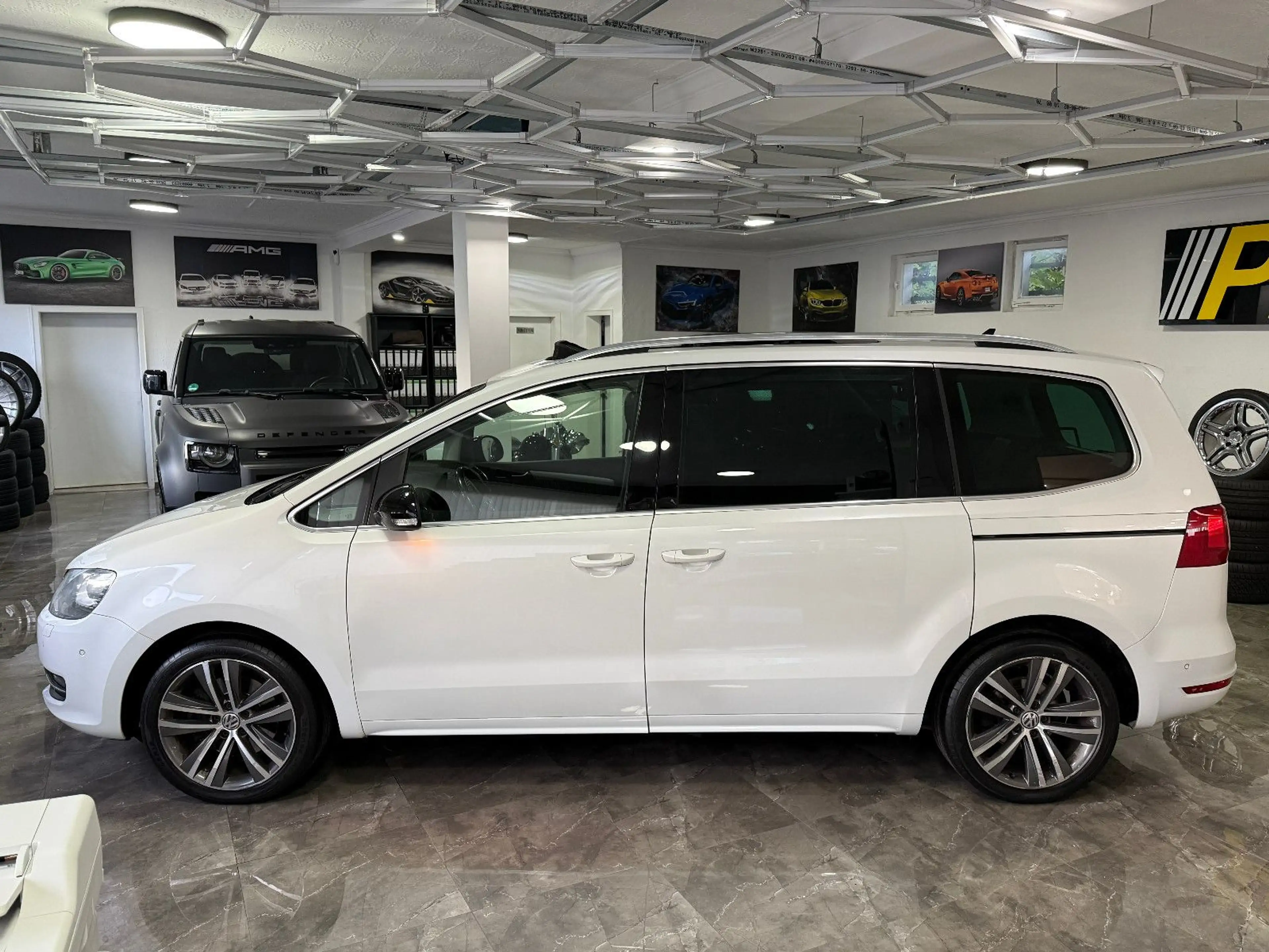 Volkswagen Sharan 2.0 TDI Highline 7-Sitzer DSG Pano Kamera — photo 2