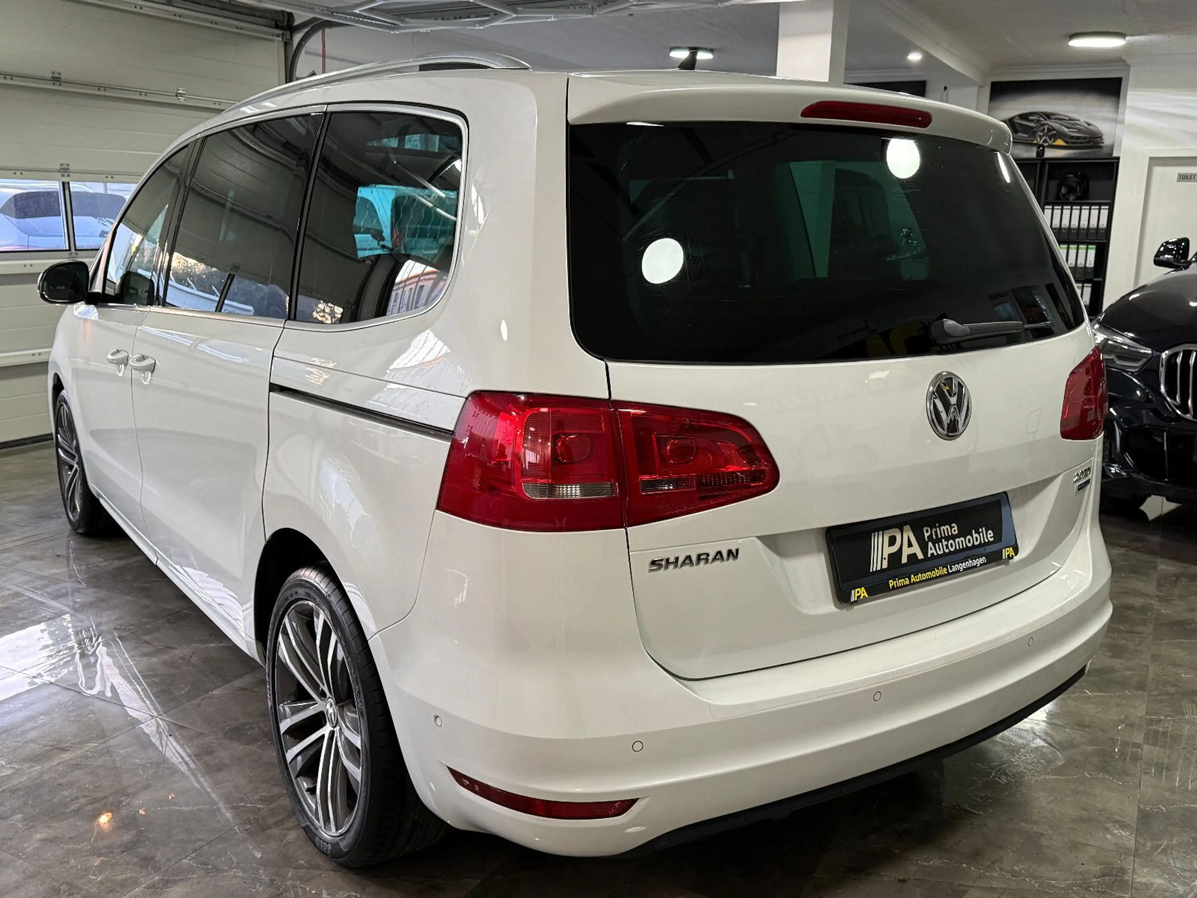 Volkswagen Sharan 2.0 TDI Highline 7-Sitzer DSG Pano Kamera — photo 4