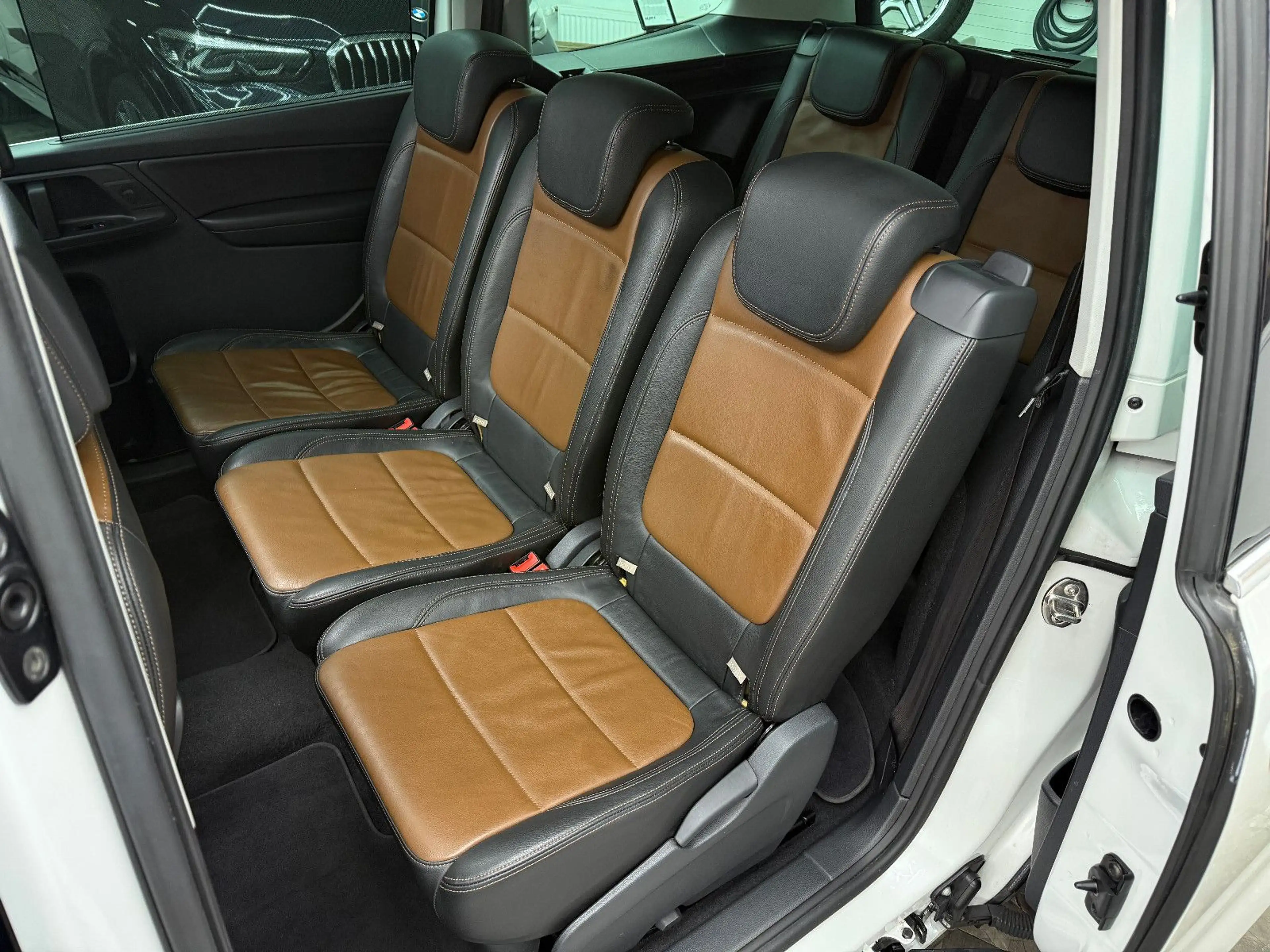 Volkswagen Sharan 2.0 TDI Highline 7-Sitzer DSG Pano Kamera — photo 15