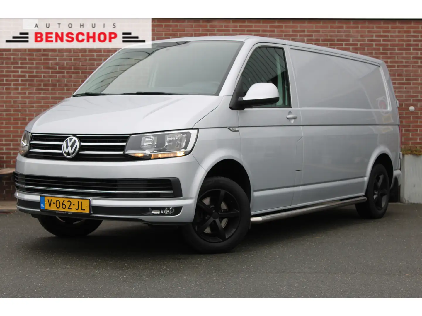 Volkswagen T6 Transporter 2.0 TDI 150PK L2H1 |CAMERA|TREKHAAK|CRUISE|CARPLAY Silber - 1
