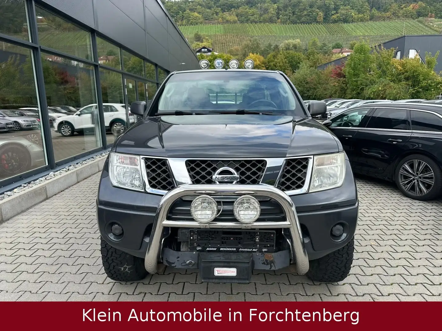 Nissan Navara KingCab Comfort 4X4 Offroad Seilwinde Grau - 2