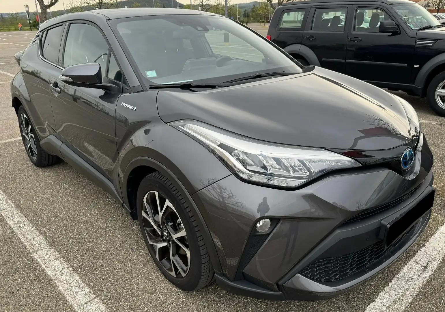 Toyota C-HR Superbe Toyota CHR Trend (Hybride) 122H Grau - 1