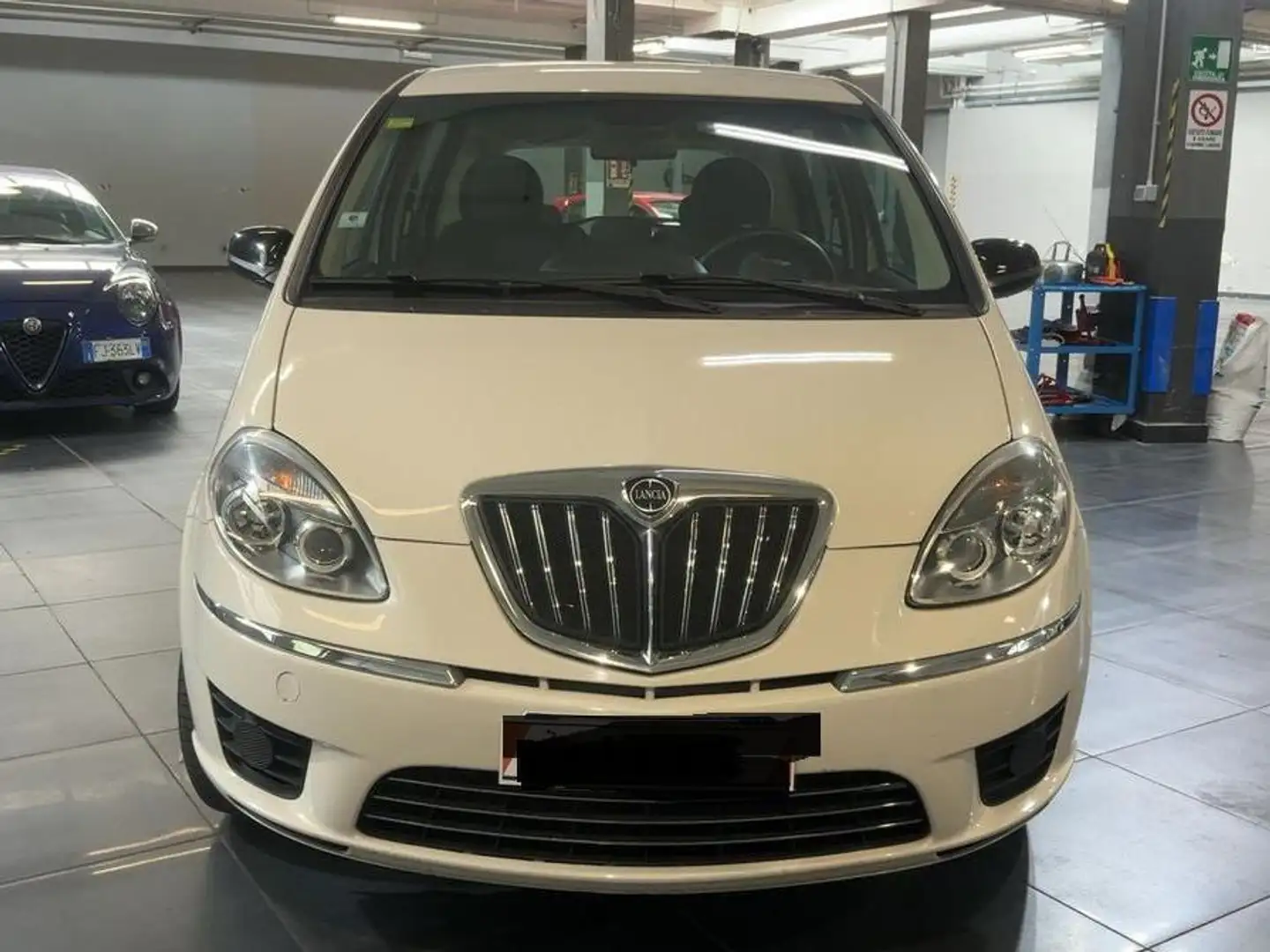 Lancia MUSA Musa II 2007 1.4 8v Diva c/c.traz.,esp ecochic Gpl Bianco - 1
