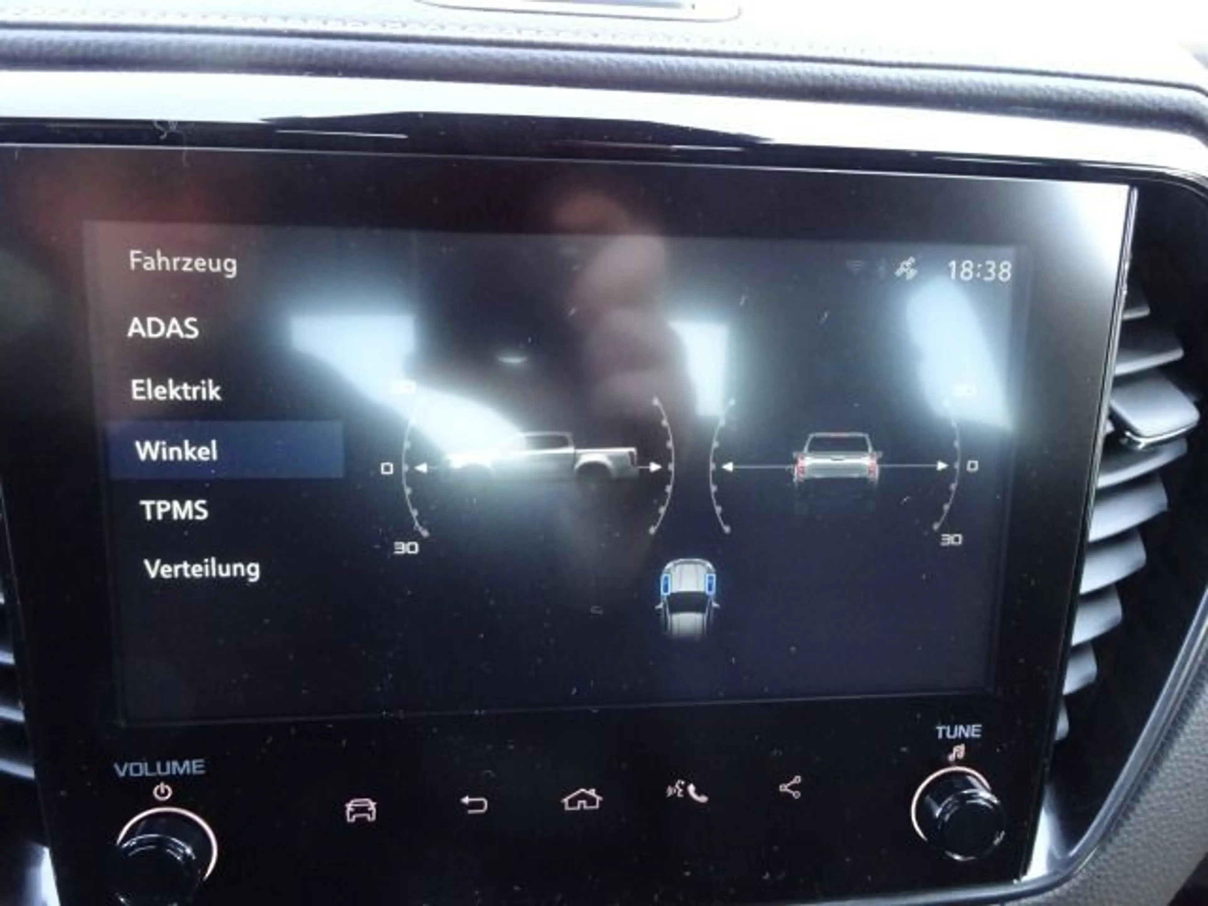 Isuzu D-Max Space Cab 1.9 4WD V-CROSS Jägerpreis — photo 15