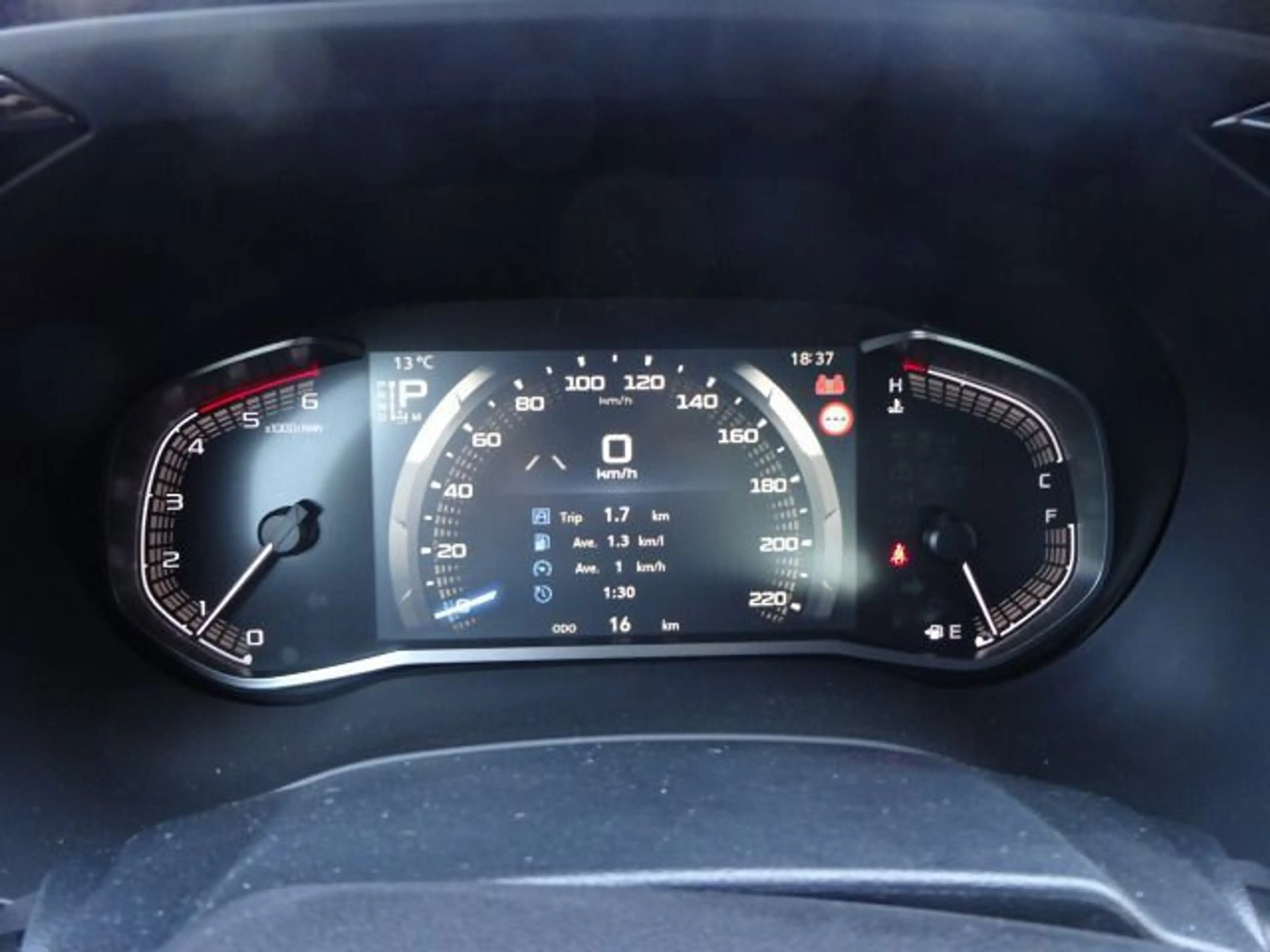Isuzu D-Max Space Cab 1.9 4WD V-CROSS Jägerpreis — photo 12