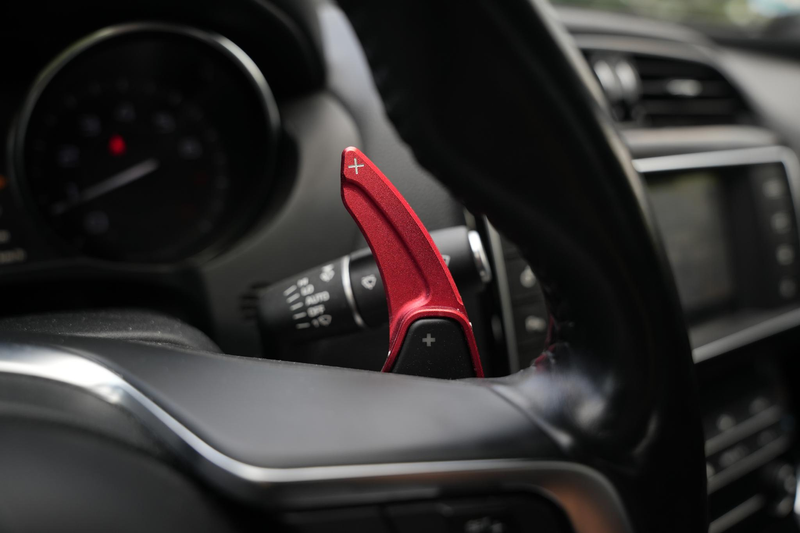 Jaguar XE 2.0 Portfolio — photo 16