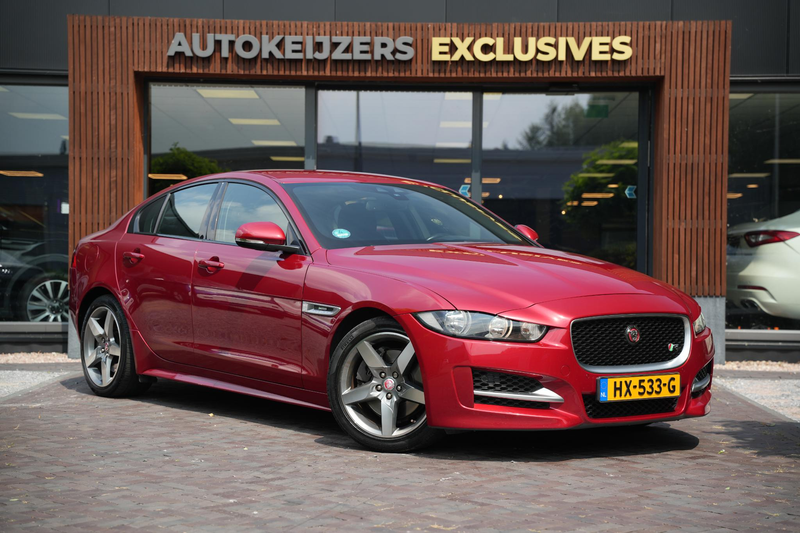 Jaguar XE 2.0 Portfolio