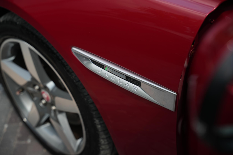 Jaguar XE 2.0 Portfolio — photo 25