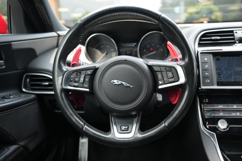 Jaguar XE 2.0 Portfolio — photo 6