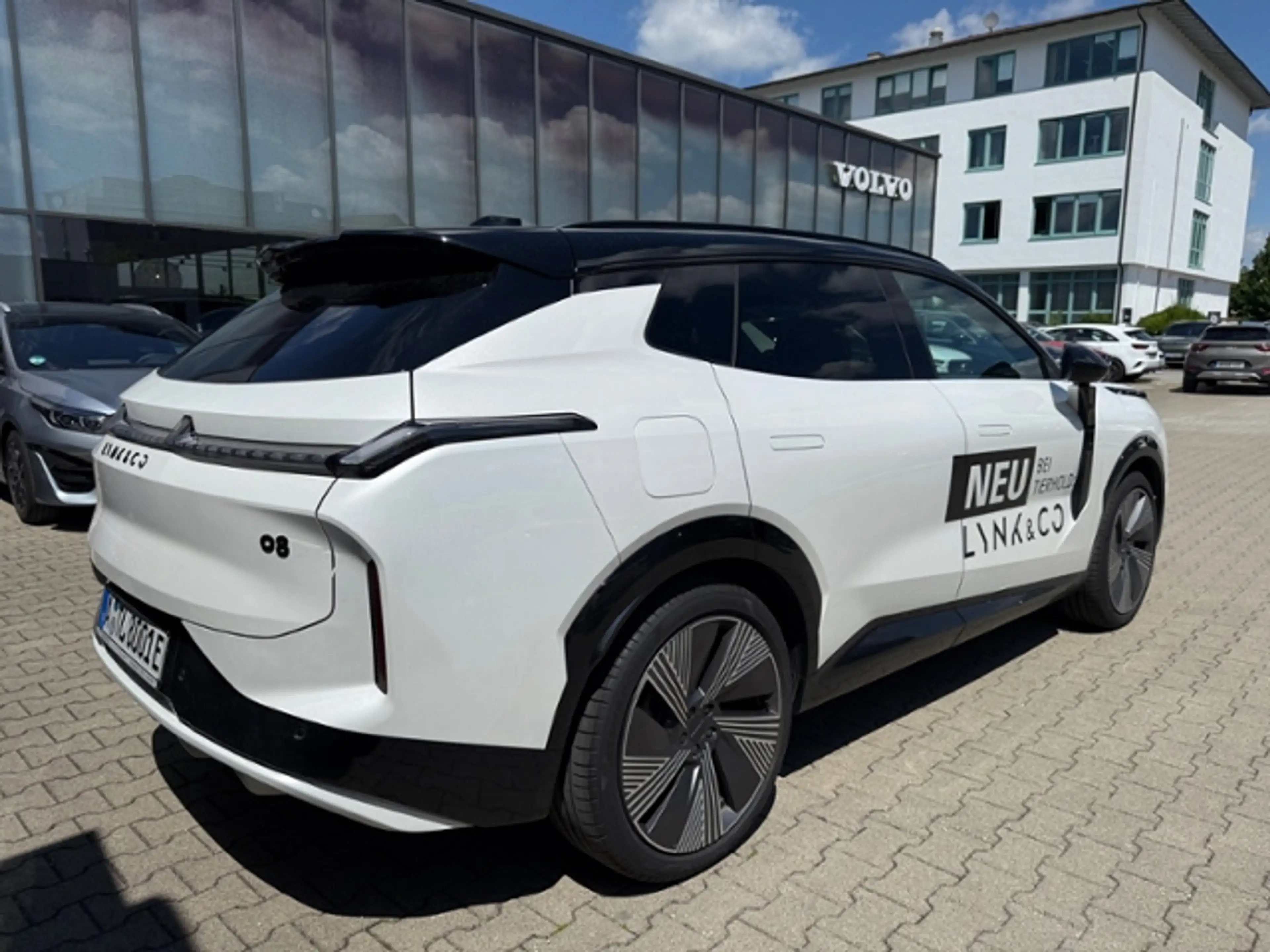 Lynk & Co 08 1.5 T PHEV 257 kW More — photo 5