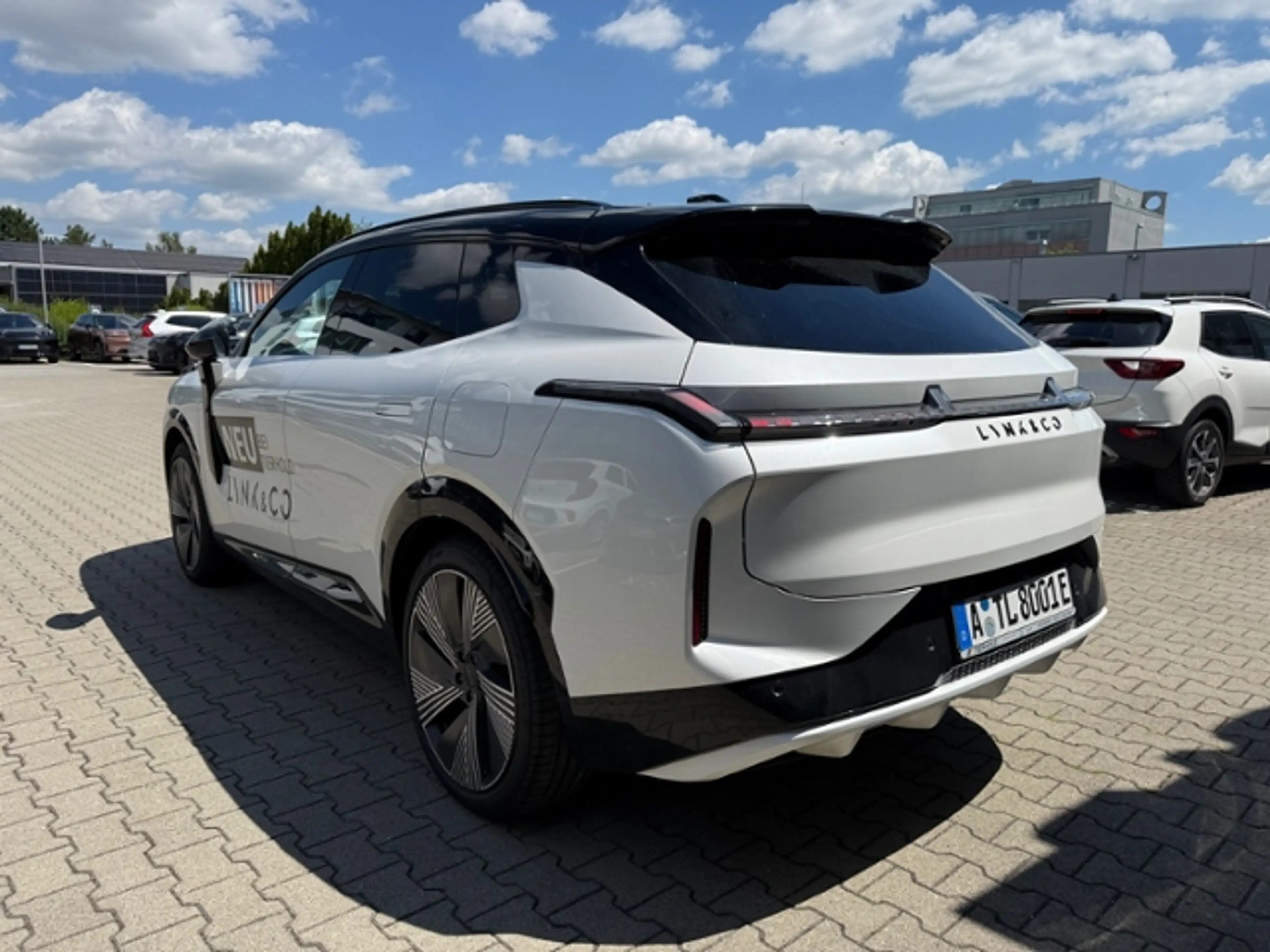 Lynk & Co 08 1.5 T PHEV 257 kW More — photo 3