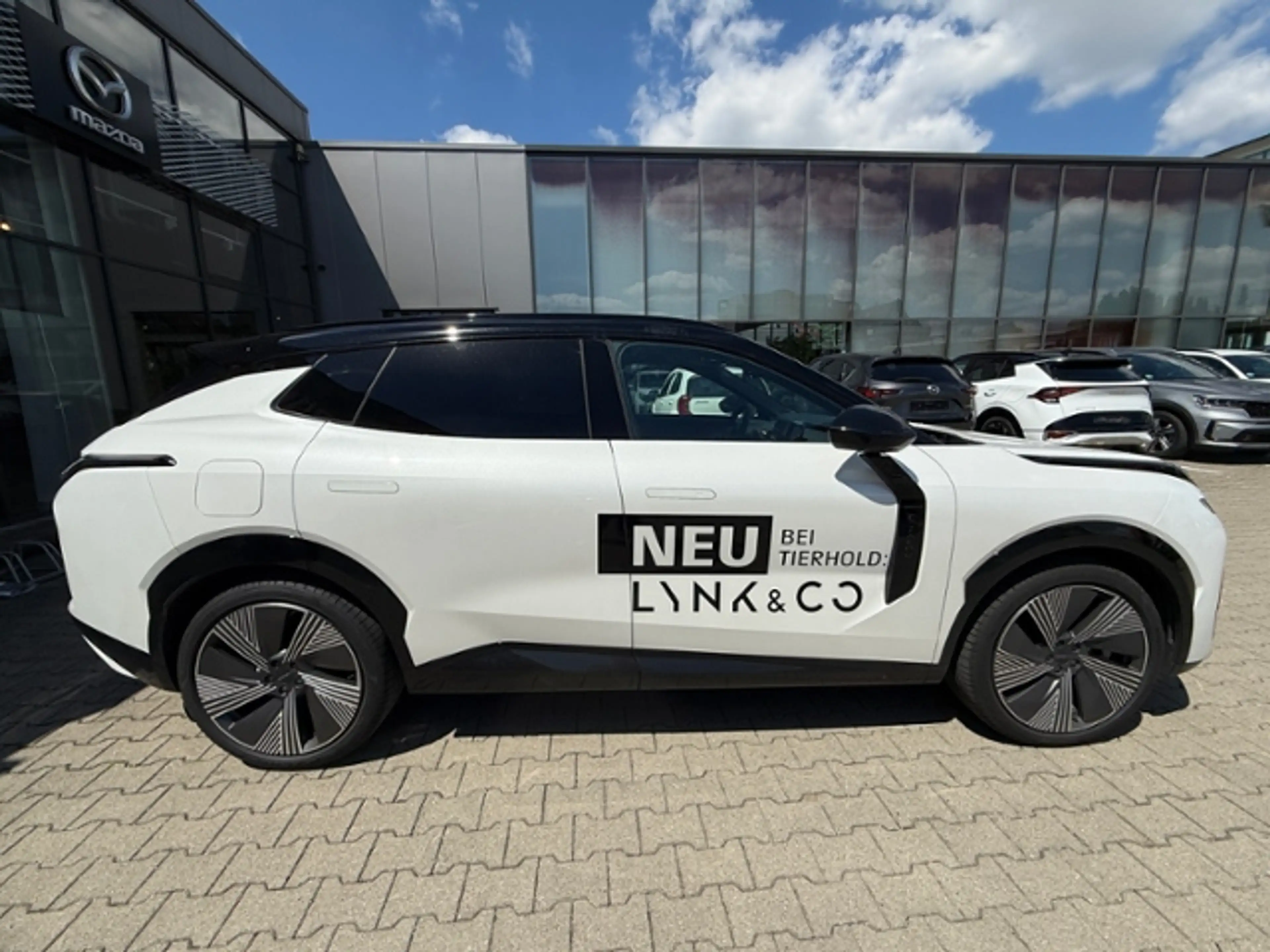 Lynk & Co 08 1.5 T PHEV 257 kW More — photo 6