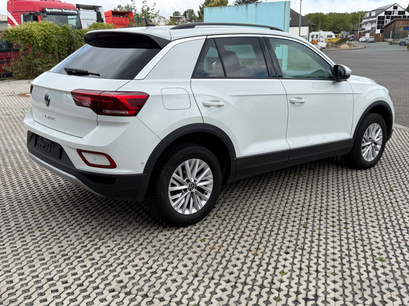 Volkswagen T-Roc Life DSG, Sitzheizung,Parkassist. — photo 4