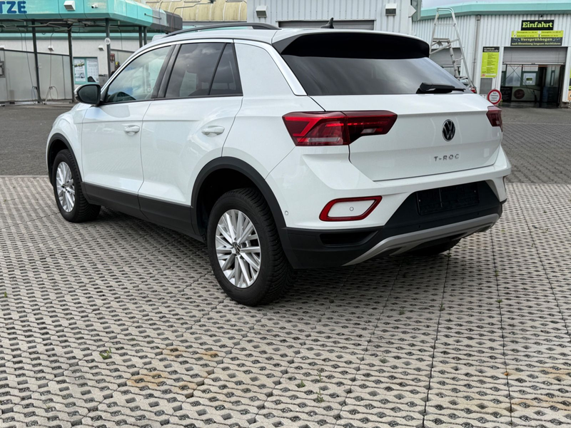 Volkswagen T-Roc Life DSG, Sitzheizung,Parkassist. — photo 3