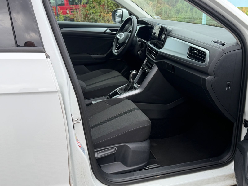 Volkswagen T-Roc Life DSG, Sitzheizung,Parkassist. — photo 9