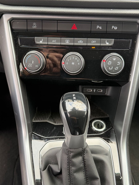 Volkswagen T-Roc Life DSG, Sitzheizung,Parkassist. — photo 13