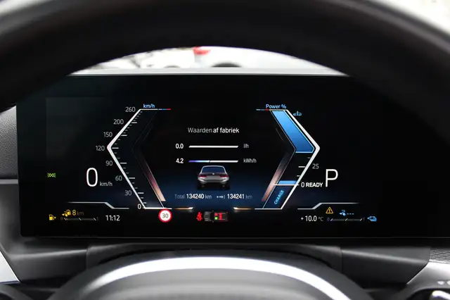 BMW 3 Series view 19