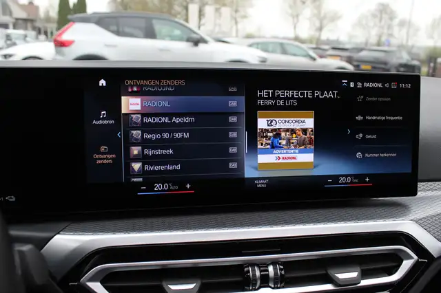 BMW 3 Series view 23