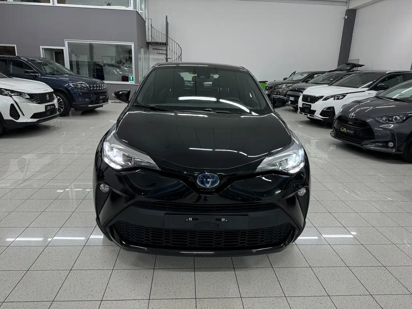 Toyota C-HR 1.8h Business e-cvt FUL LED PARI NUOVO!!!!!!!! Noir - 2