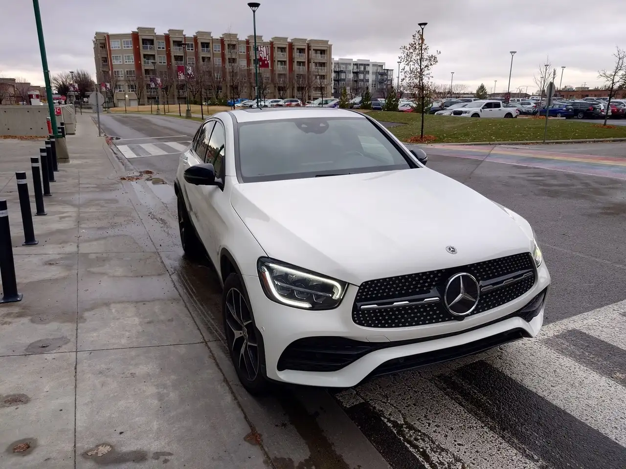 2023 Mercedes-Benz GLC