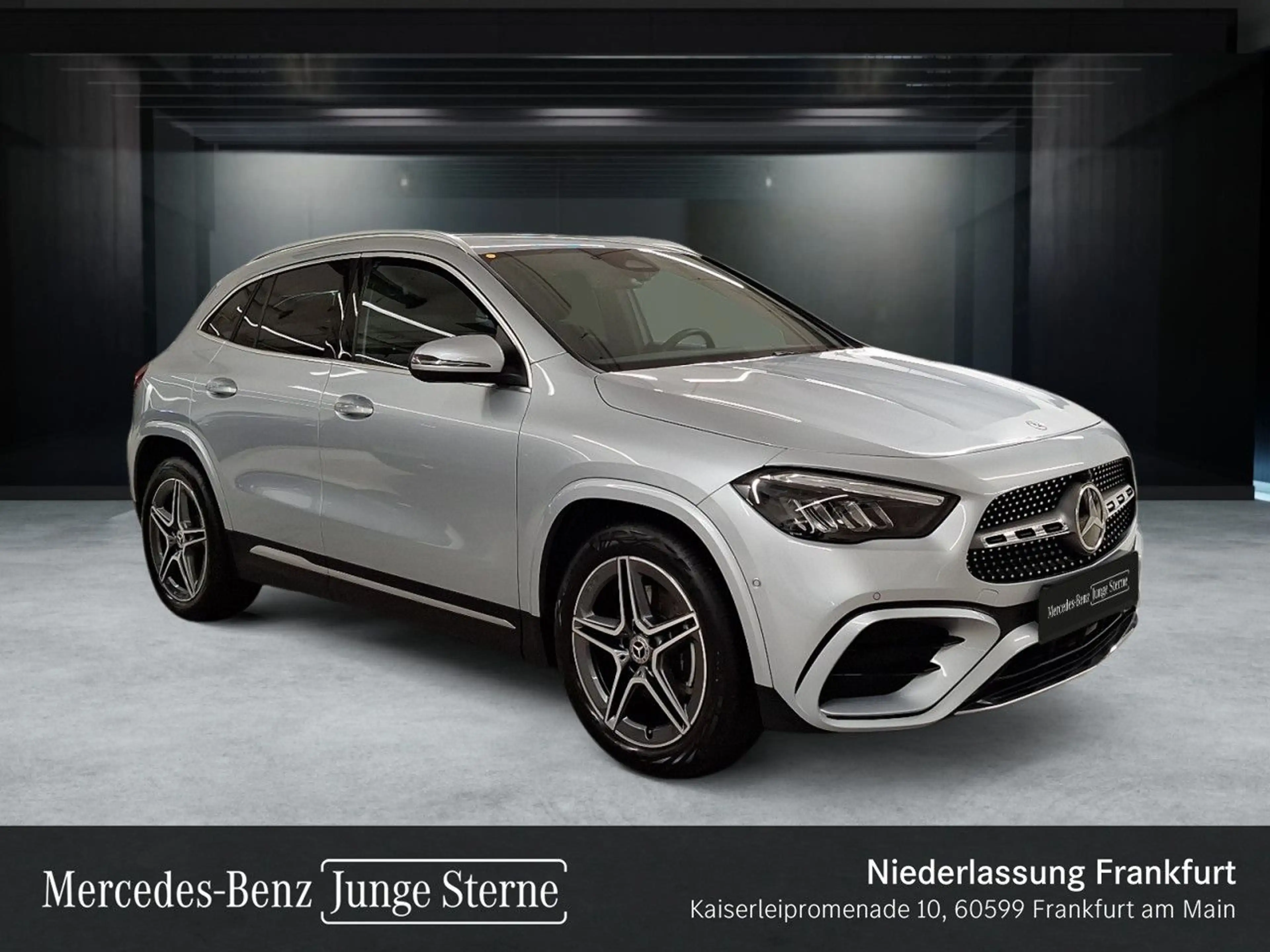 Mercedes-Benz GLA 200 AMG+LED+KAMERA+KEYLESS+7G — photo 2