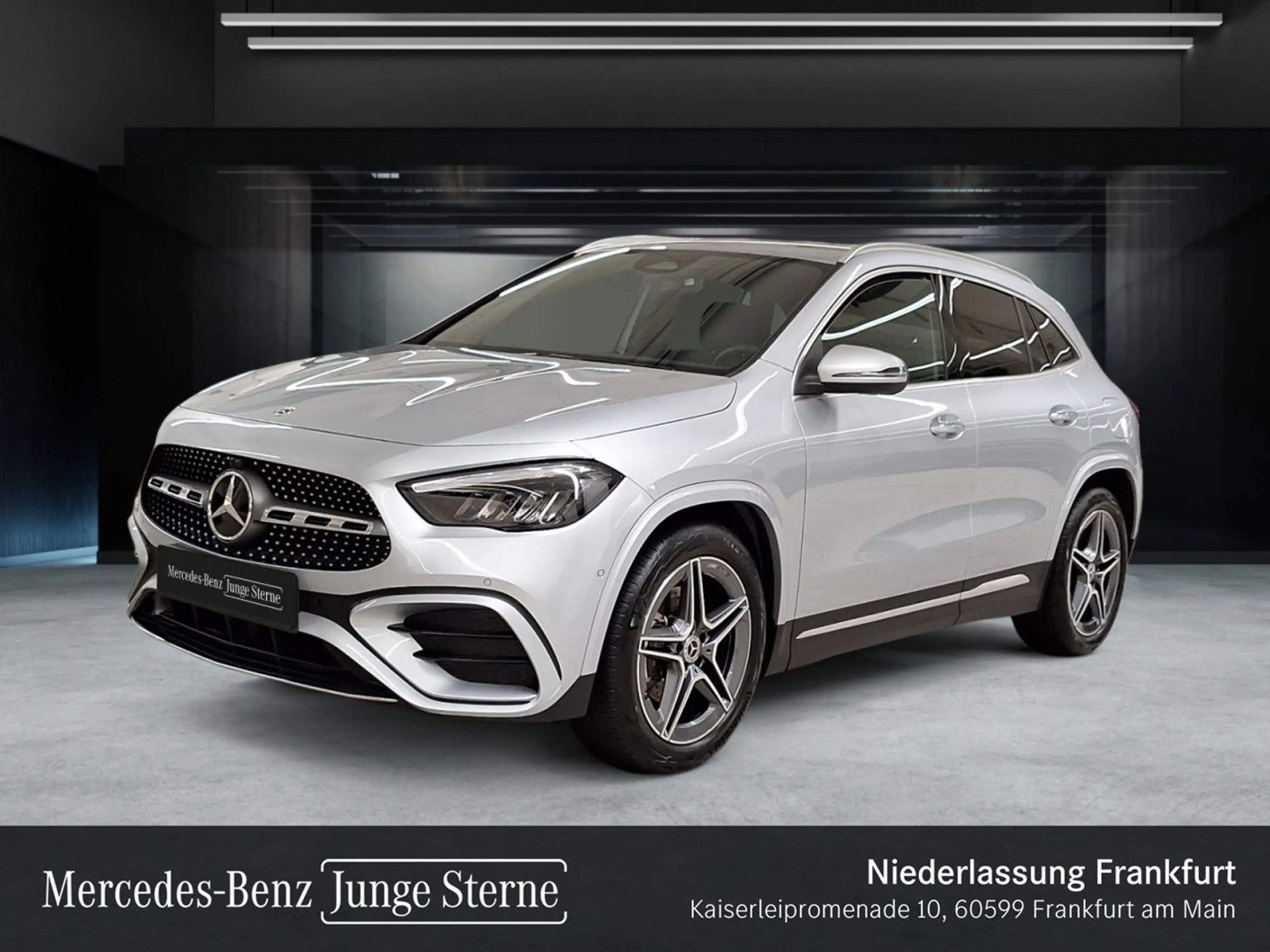Mercedes-Benz GLA 200 AMG+LED+KAMERA+KEYLESS+7G — photo 9