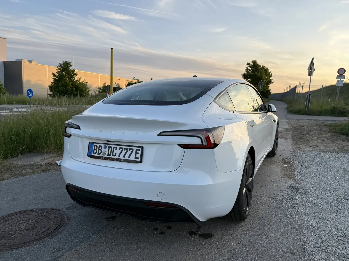 Tesla Model 3 RWD – Top Zustand, EZ 11/2023, - 2