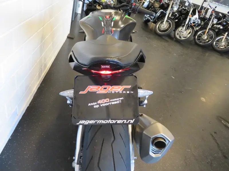 Aprilia Tuono - foto 4