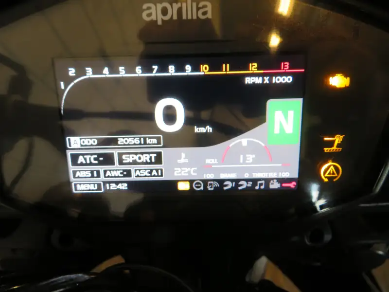 Aprilia Tuono - foto 6