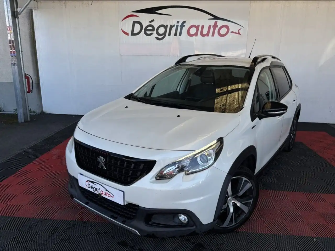 Peugeot 2008 1.6 BlueHDi 120ch SetS BVM6 GT Line