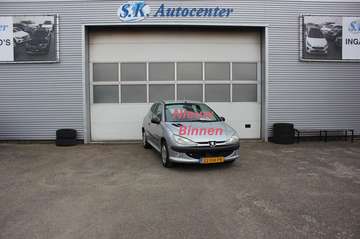 1.4.I* TREKHAAK * APK * GOEDE VAKANTIE AUTO *