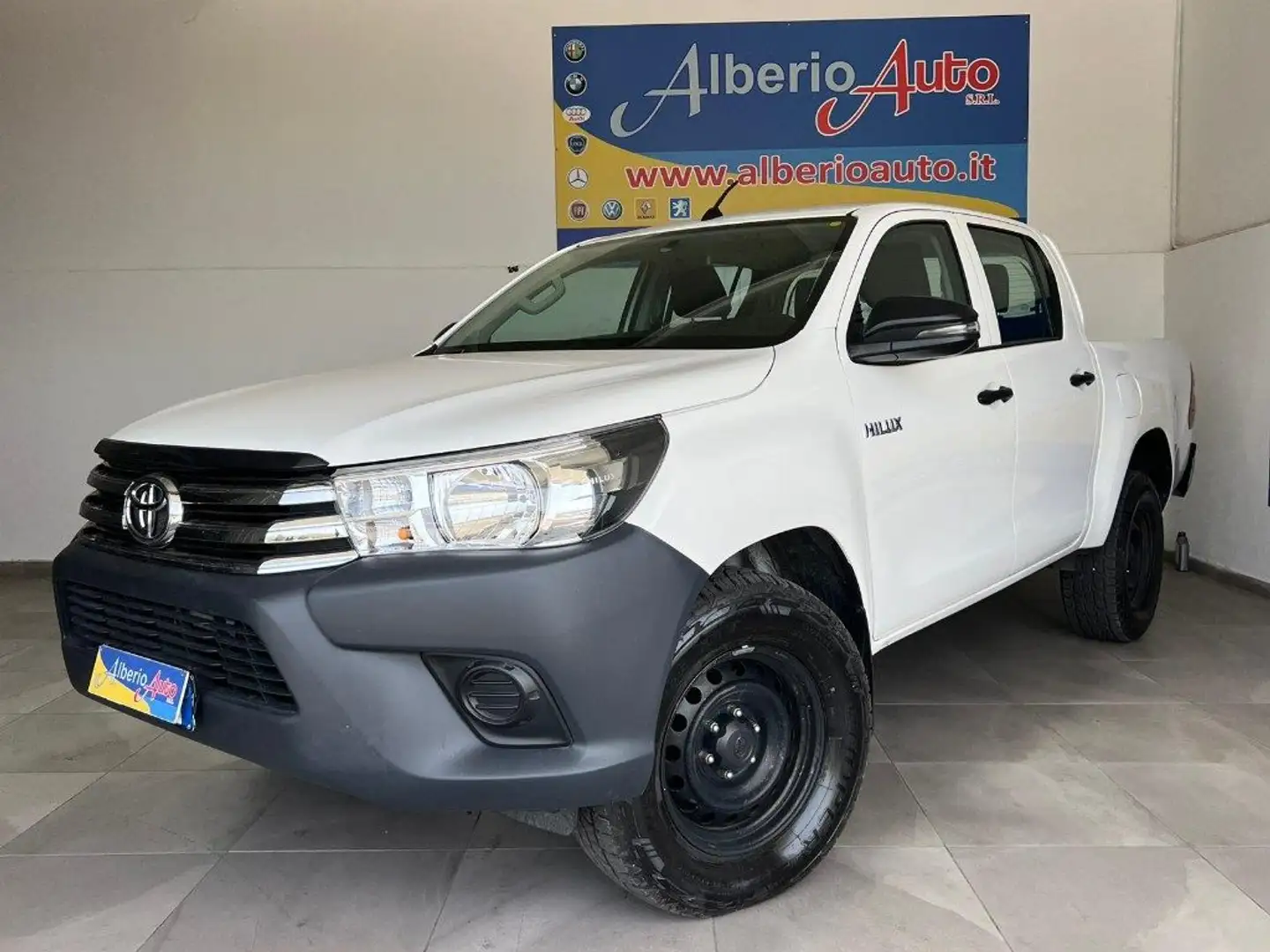 Toyota Hilux 2.4 D-4D 4WD 4 porte Double Cab Comfort Bianco - 1