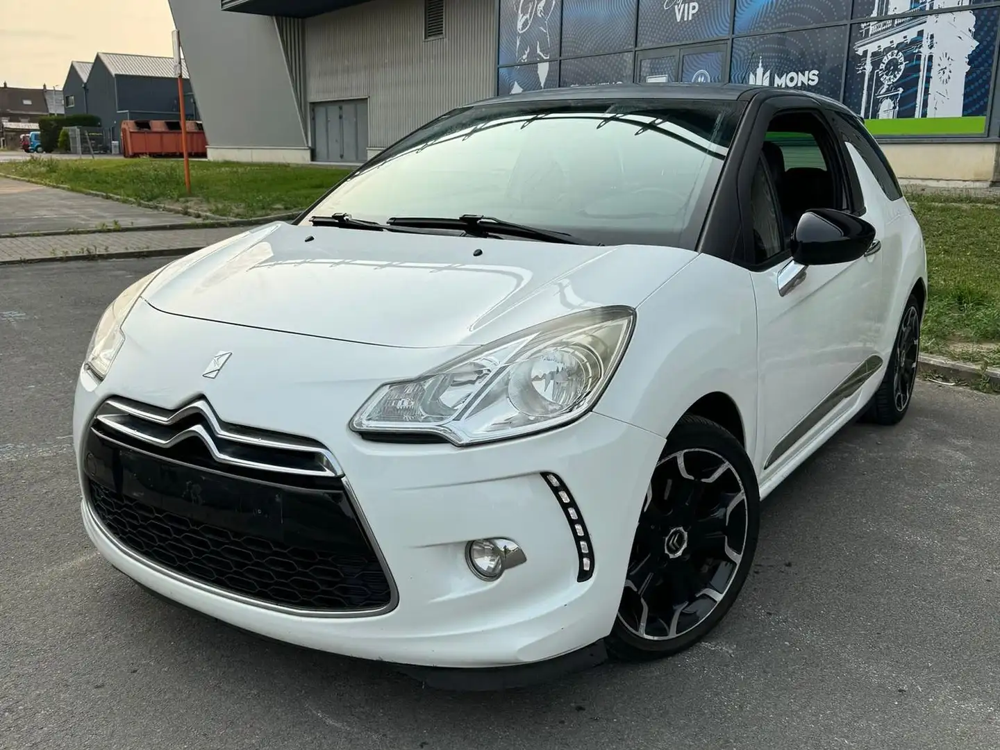 Citroen DS3 DS3 1.6 HDi Sport Chic Wit - 2