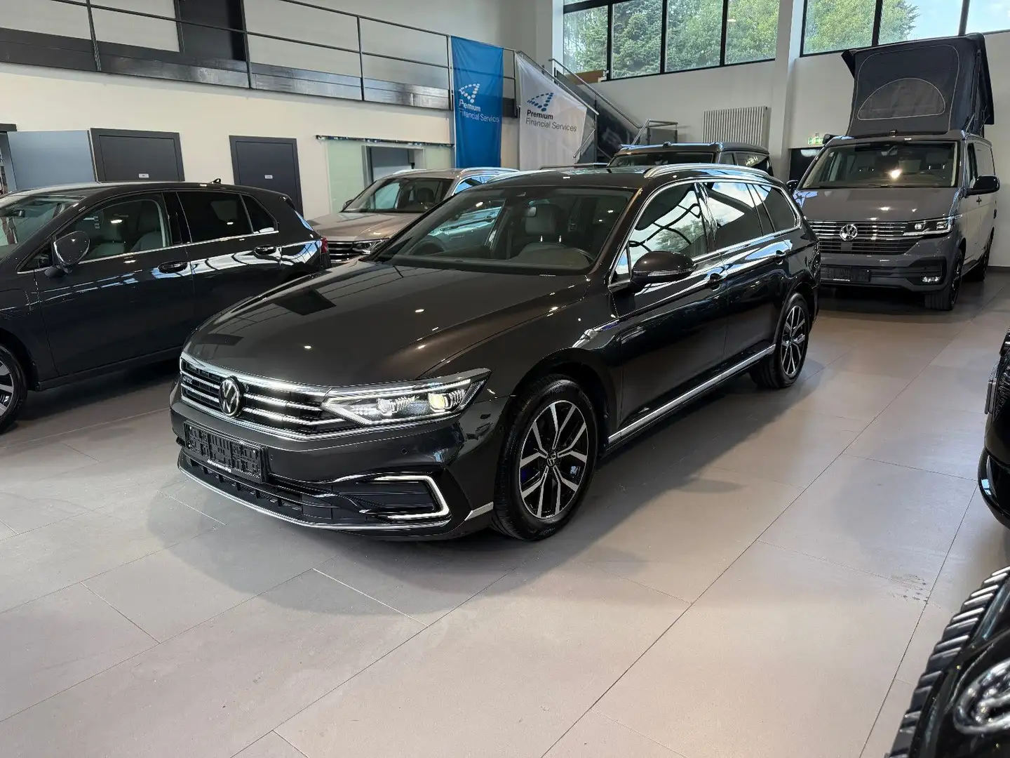 Volkswagen Passat Variant Passat GTE 1.4 TSI DSG AID/ACC/MATRIX/KAM/SIDE Grau - 1