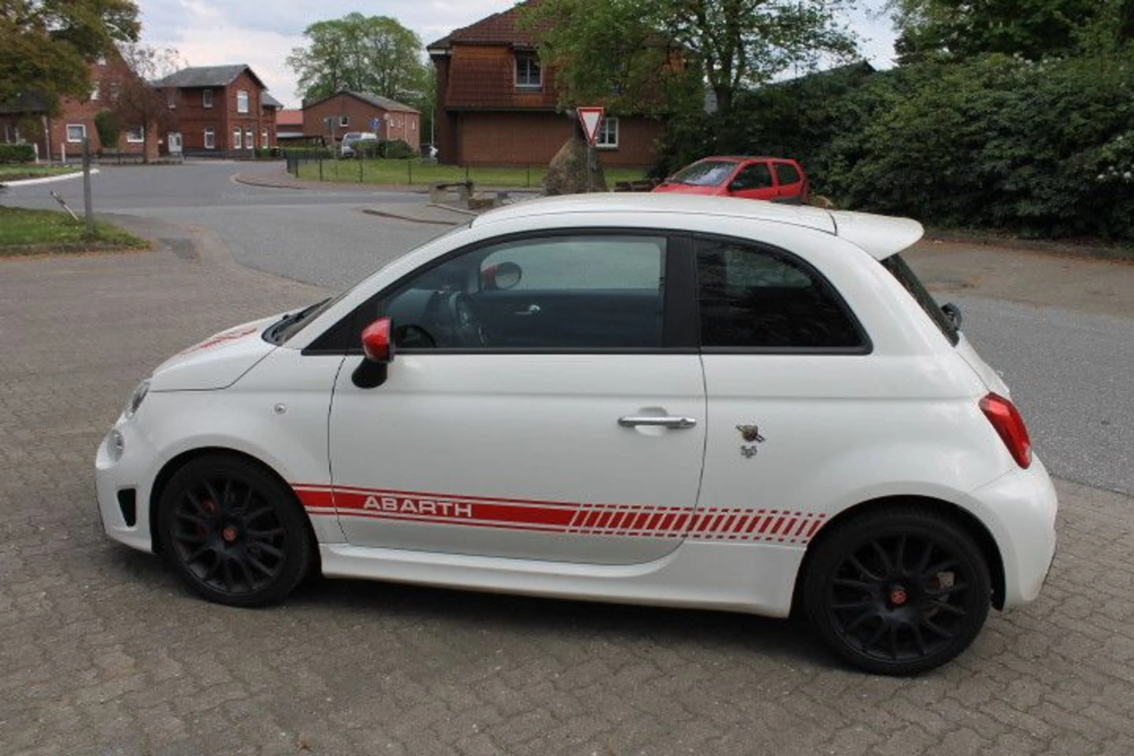 Abarth 500 595 Pista — photo 9